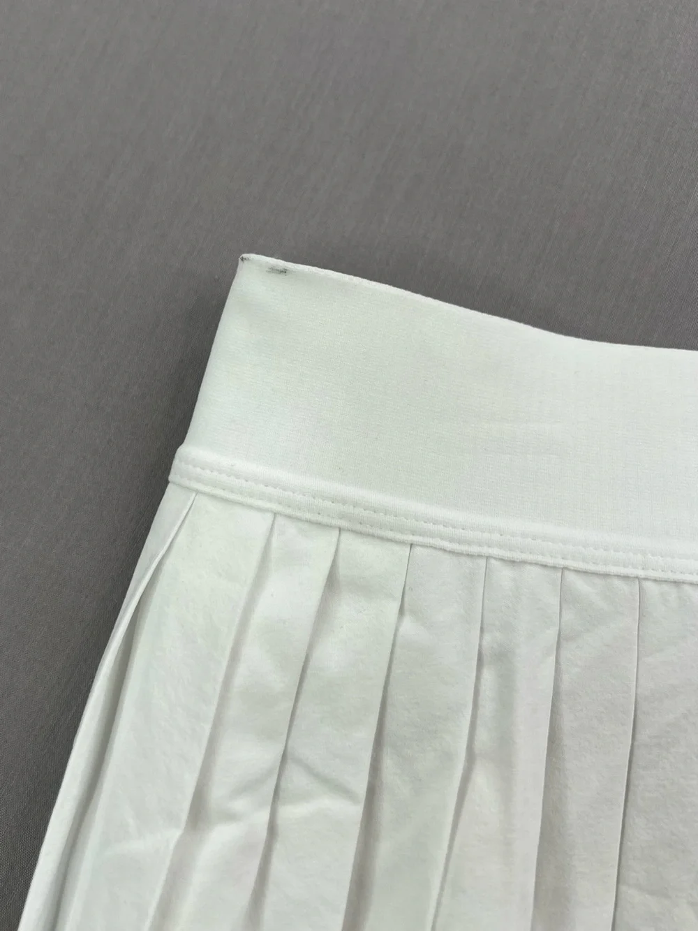 ATHLETA WOMENS MATCH POINT PLEATED ATHLETIC FEATHERLIGHT SKORT - Picture 4 of 7